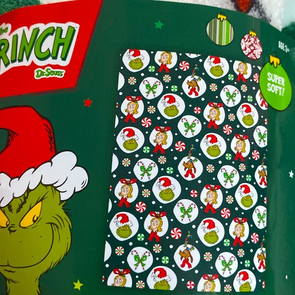 The Grinch, Max and Cindy Ornaments Soft Plush Throw 50”x60” NWT - Picture 2 of 2